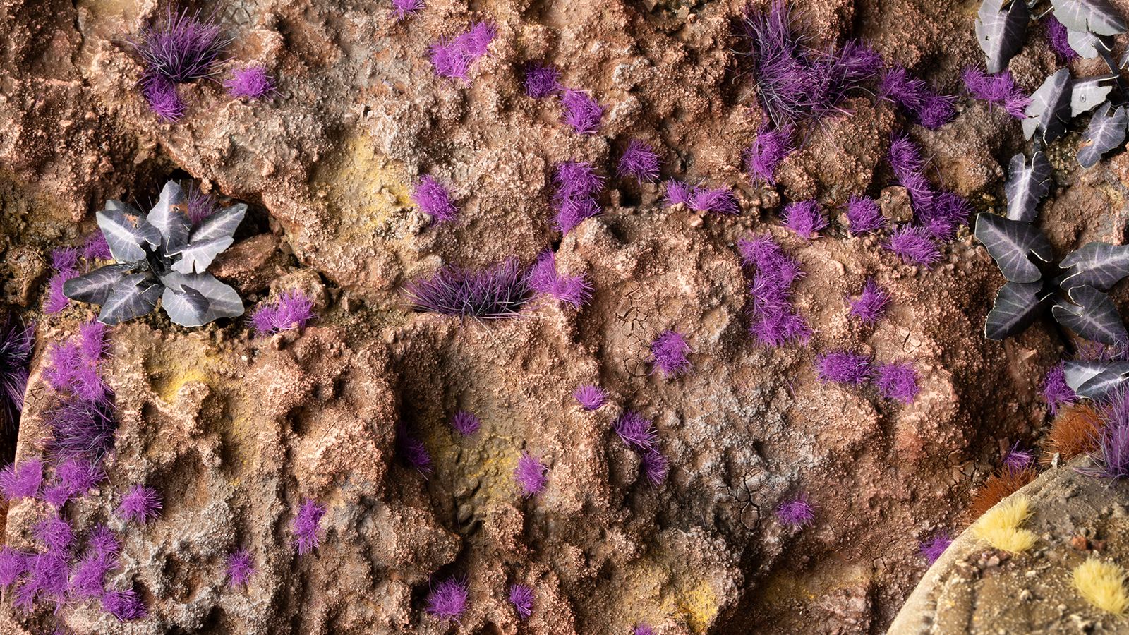 Gamers Grass - Tiny Tufts - Alien Purple